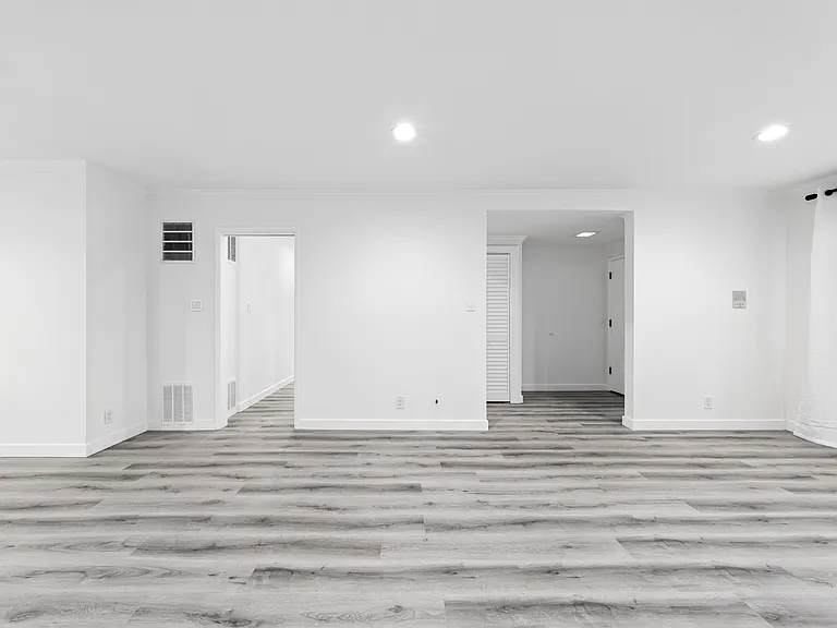 1102 Euclid St #1 — Photo 11