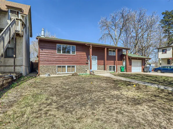 221 12th Ave NE, Minneapolis, MN 55413