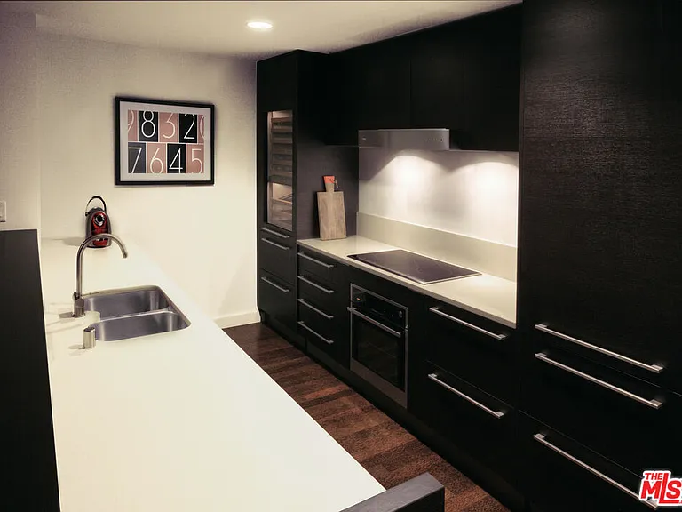 6250 Hollywood Blvd #10N — Photo 7