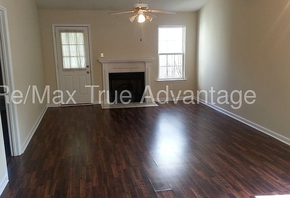 3rd image of 344 Crawford Mill Ln
