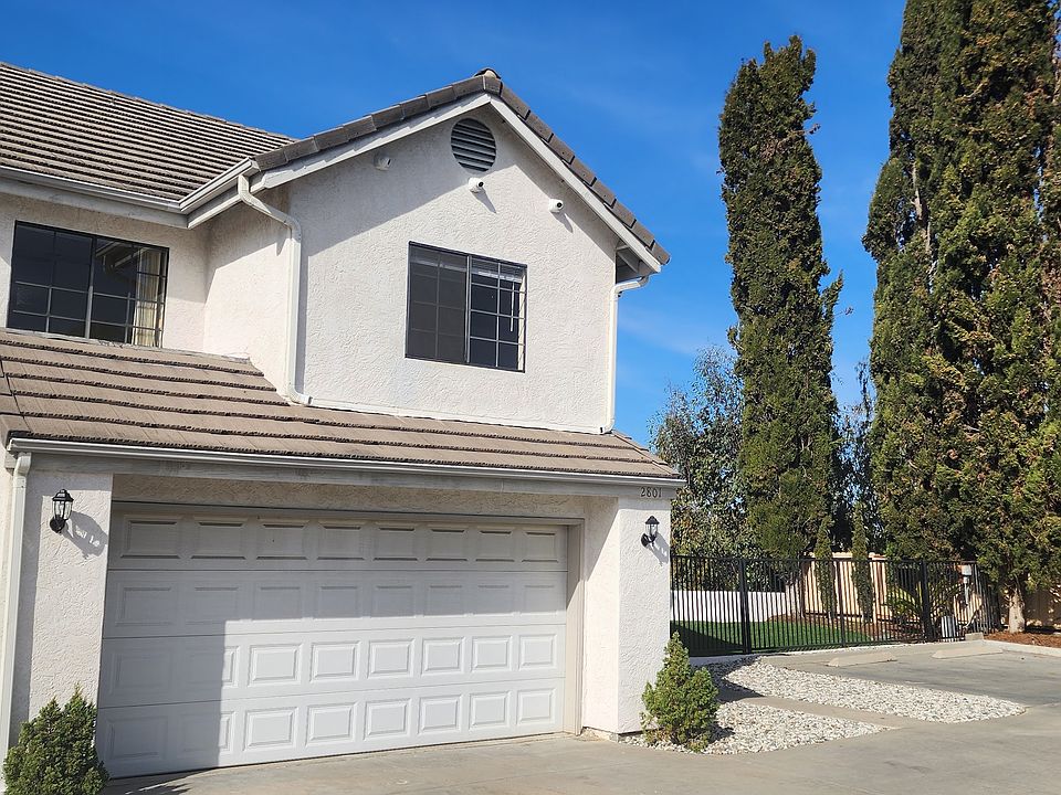 Detached Single Family Home w/ Two Car Garage