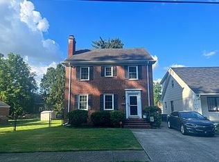 1832 Enslow Blvd, Huntington, WV 25701