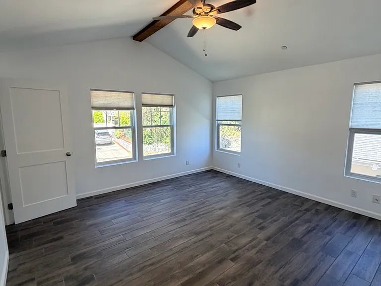 2640 Pickens Ave — Photo 7
