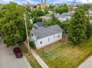 715 Stuart St, Green Bay, WI 54301