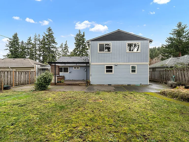 8912 NE Russell St — Photo 22