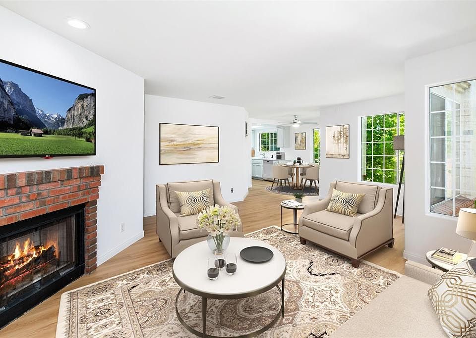 1st image of 2125 Chatsworth Blvd Unit 4