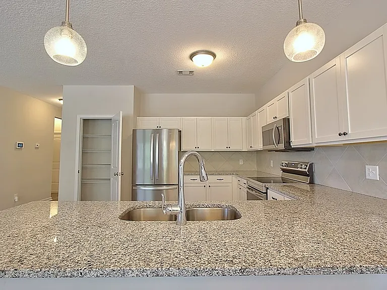183 W West Winn Ave — Photo 17