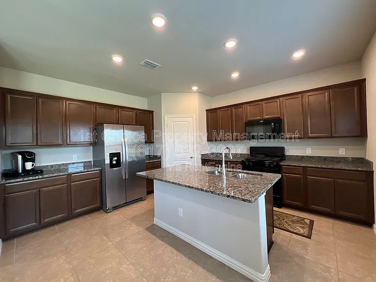 225 Lemley Dr — Photo 9