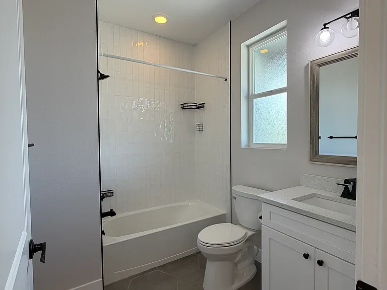 2527 W Wesley Ave — Photo 38
