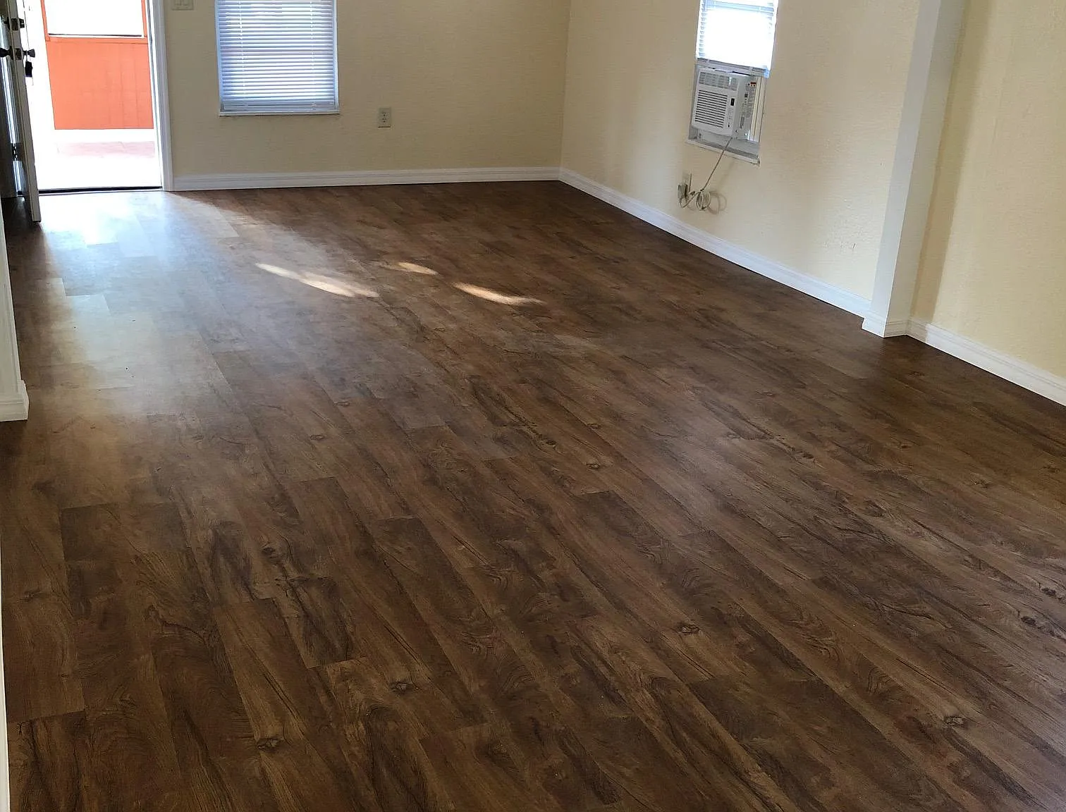 3 bed, 960 sqft, $1,000 — Photo 4