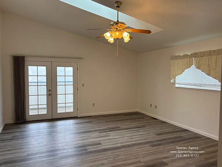15310 Main St E #1 — Photo 22
