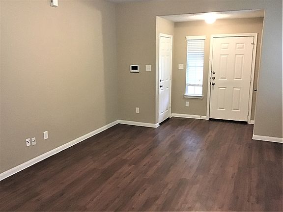 3rd image of 21519 Nella Cir