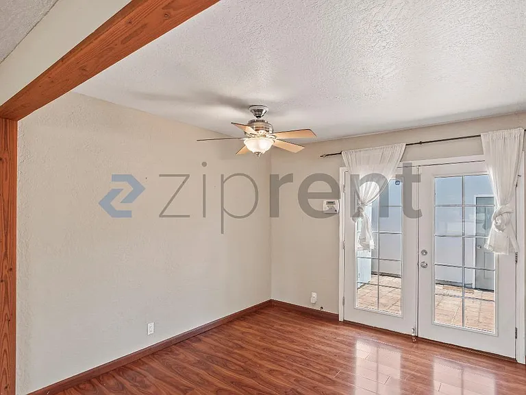 3298 Cropley Ave — Photo 10