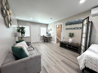 3402 Lynde St, Oakland, CA 94601