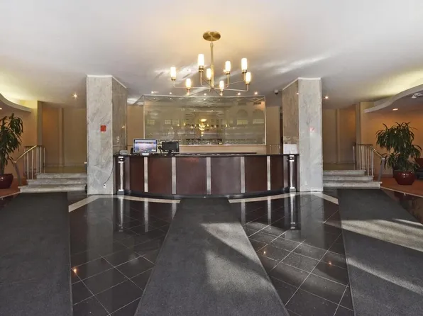 5800 Arlington Avenue image 15 of 20