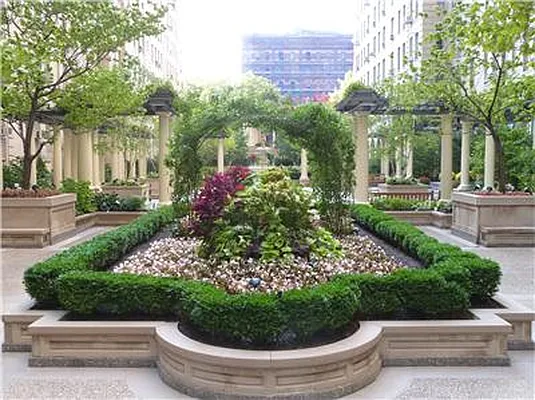 Rented by Ostrov Realty Group | media 11