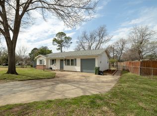 1802 England Rd, Arlington, TX 76013