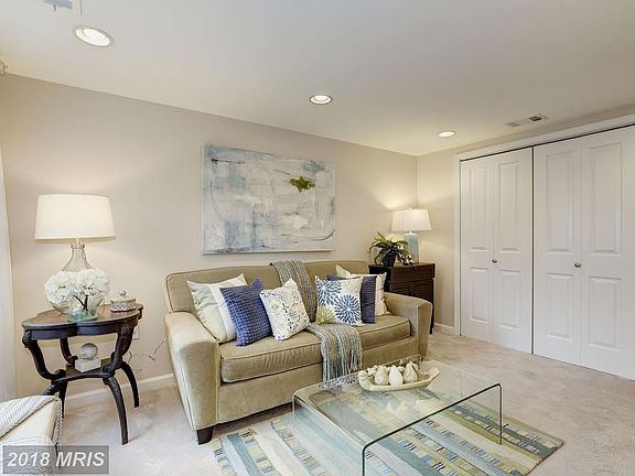 3rd image of 2557 Holman Ave #2578-B
