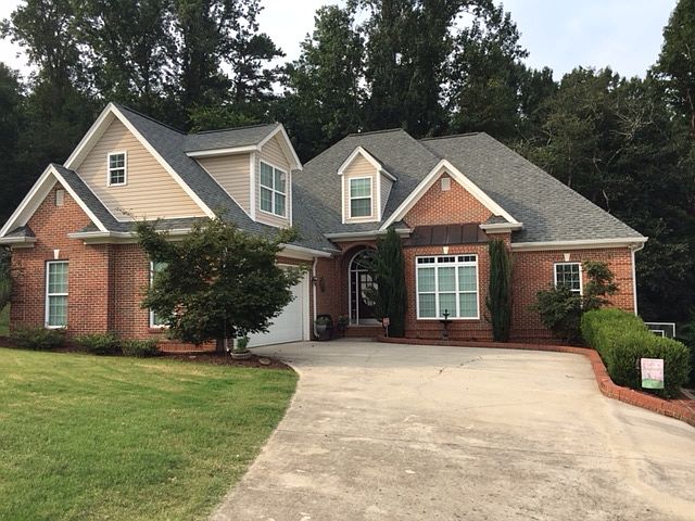 Beautiful family home!