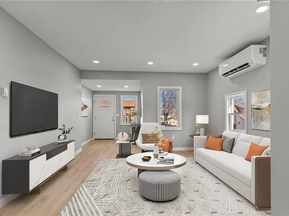 18 Heath St E, Riverside, RI 02915