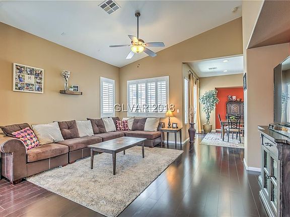 5th image of 10749 Mentesana Ave