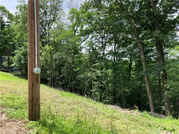 259 Holiday Island Dr #18, Eureka Springs, AR 72631