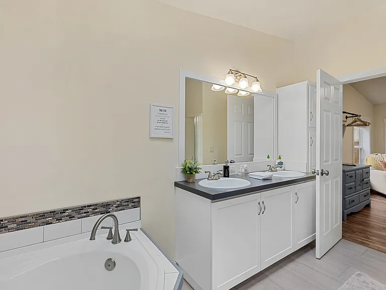 3927 Sanna Wind Way — Photo 17