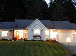 910 Helen Ln, Brookings, OR 97415