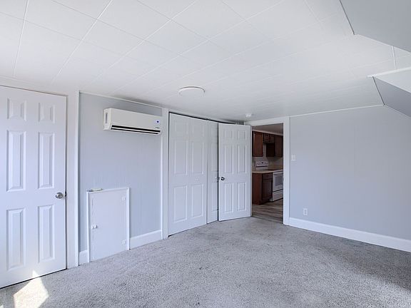 3rd image of 804 City Park Ave #B