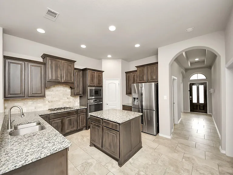 23918 Via Viale Dr — Photo 5