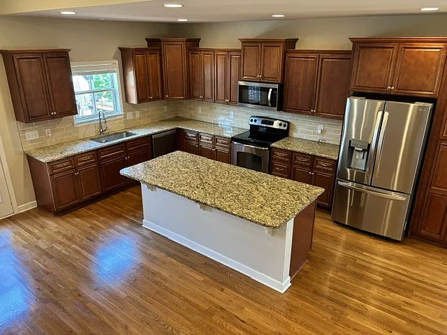 1033 Belcor Dr — Photo 2