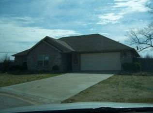 486 Echo Valley Cir, Reeds Spring, MO 65737