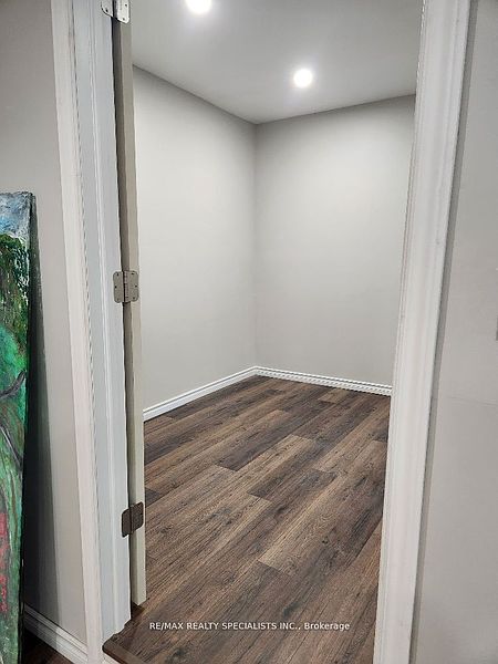 Toronto House for rent - 1 Bedroom — photo 12