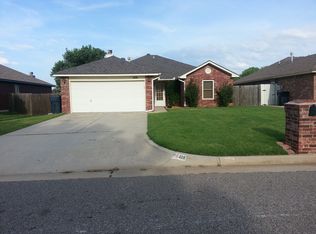 408 Marrgate Dr, Yukon, OK 73099
