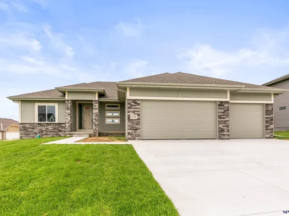 12630 Schirra St, Papillion, NE 68046