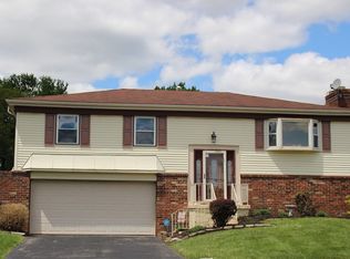 7031 Union Schoolhouse Rd, Dayton, OH 45424