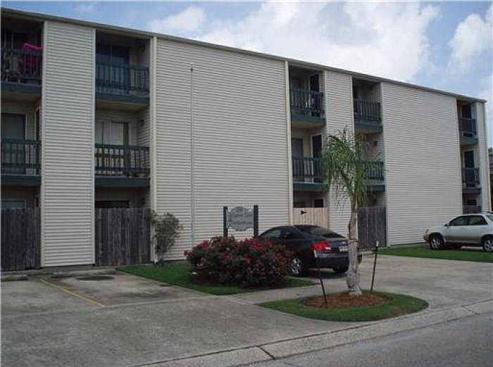 1st image of 2300 Edenborn Ave APT 310