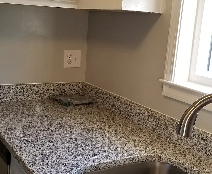 710 North Ave NW #202 — Photo 5