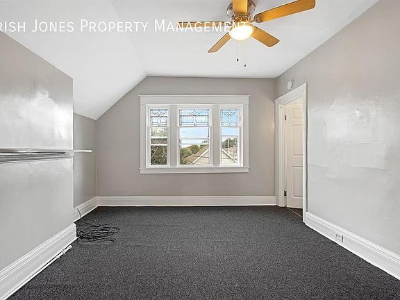 5th image of 388 Bristol St #2