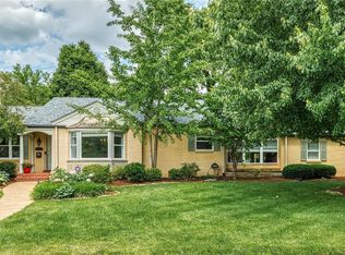 9051 Monmouth Dr, Saint Louis, MO