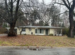 316 Rowe Ct, Midland, MI 48640