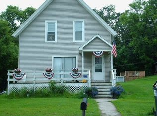 54 Cossey St, Ticonderoga, NY 12883