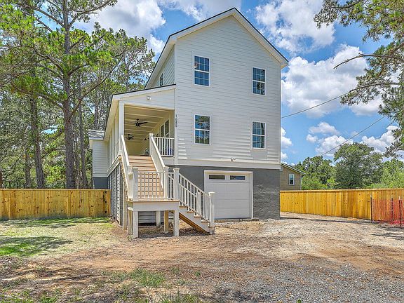 2nd image of 1685 Old Military Rd