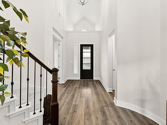4th image of 620 Altea Dr
