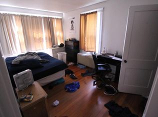 10 Hammondswood Rd, Chestnut Hill, MA 02467