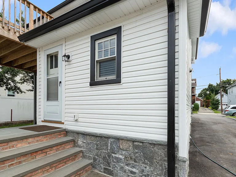 38 Smith St #1 — Photo 11