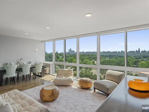 618 Hudson Park, Edgewater, NJ 07020