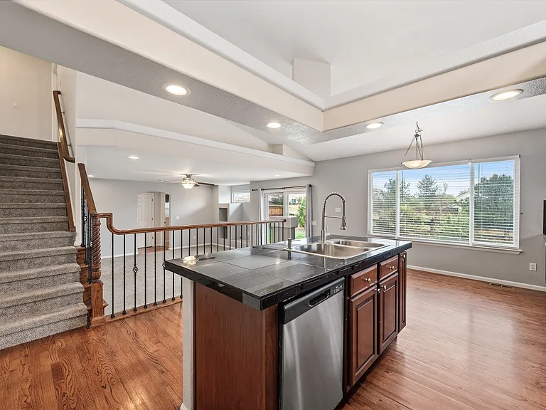 52801 Foxborough Ct — Photo 17