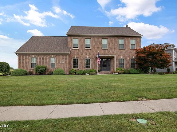 3rd image of 26807 Riverford Dr