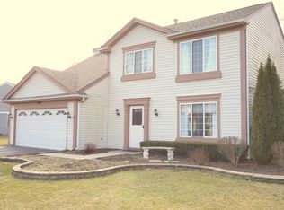 1448 Burr Oak Cir, Aurora, IL 60506